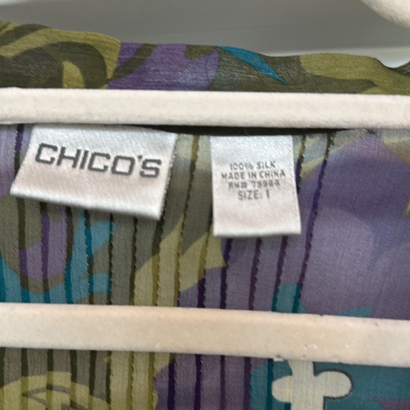 Chico's 100% Silk Green and Purple Shear Paisley Floral Cardiagn - Picture 3 of 7